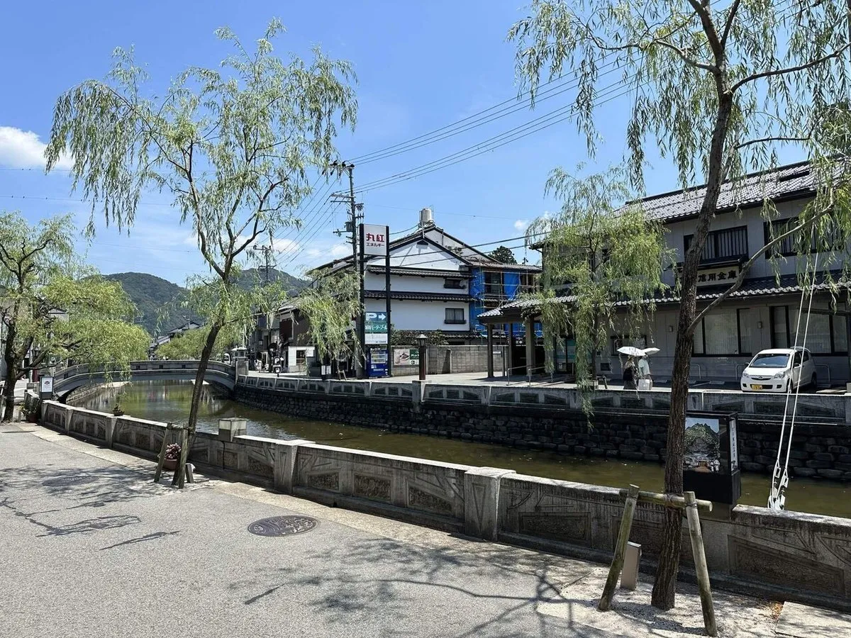 能動的で文化的な生活の画像