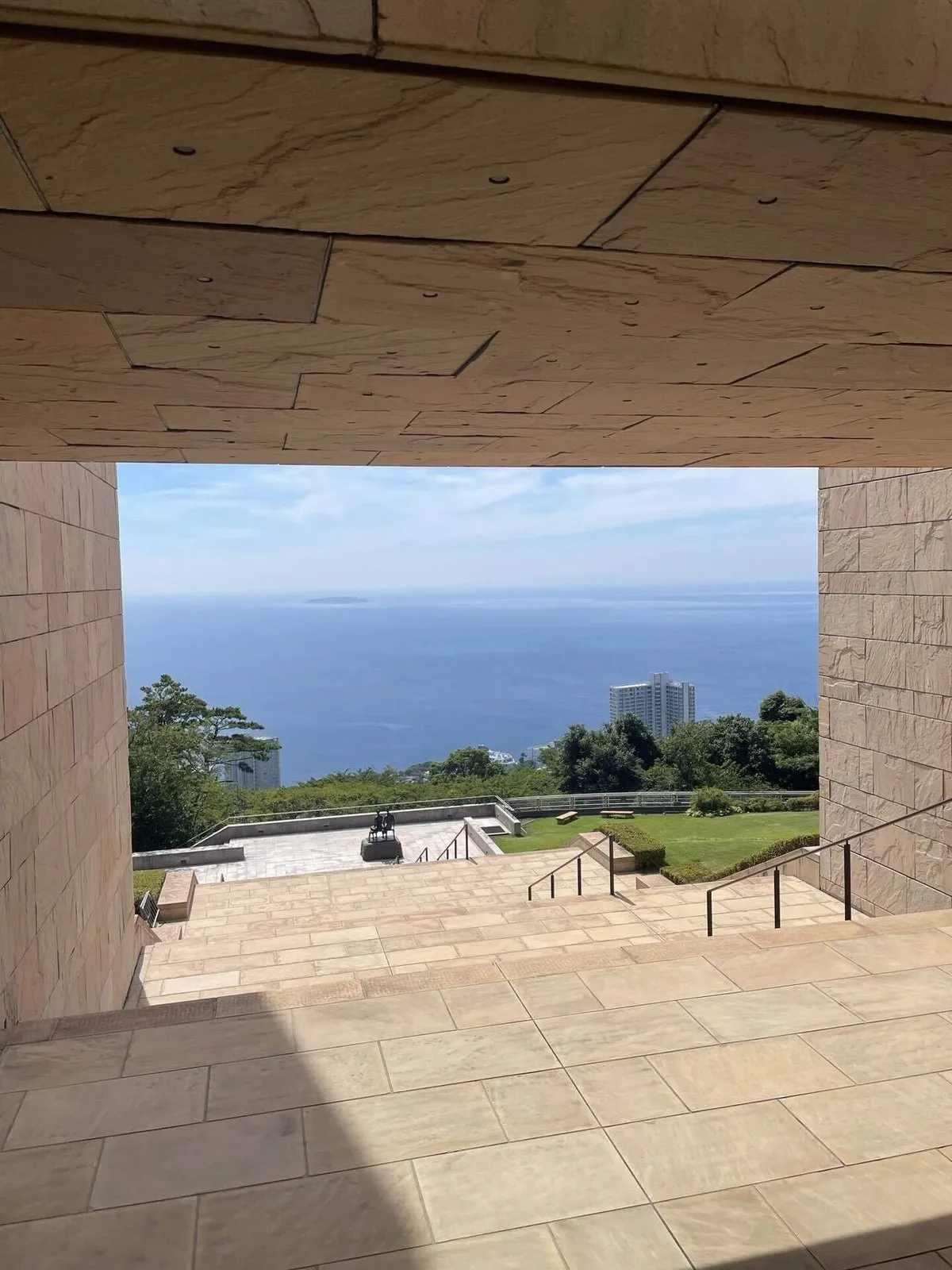 学生最後の夏休みは、旅行が1番似合う。～美術館編～の画像