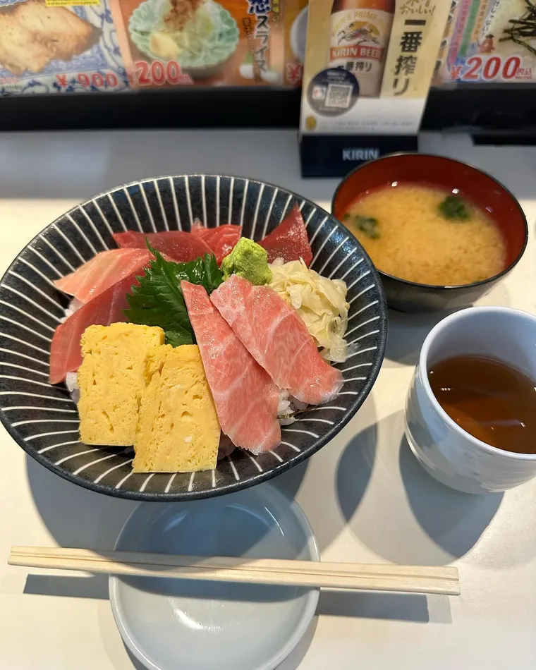 築地の海鮮・玉子焼き